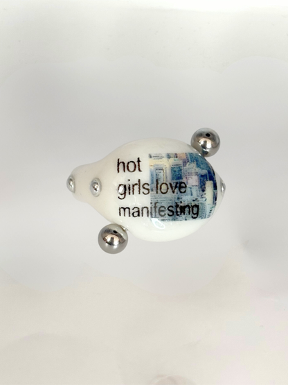 Hot Girls Manifest
